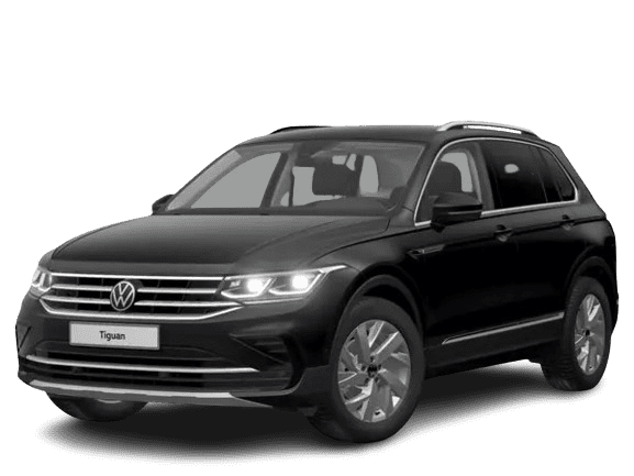Schräge Frontansicht auf einen Volkswagen Tiguan, freigestellt