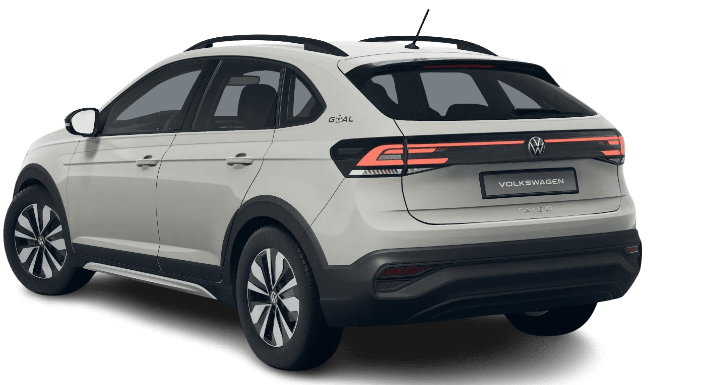 Schräge Heckansicht auf einen Volkswagen Taigo, freigestellt