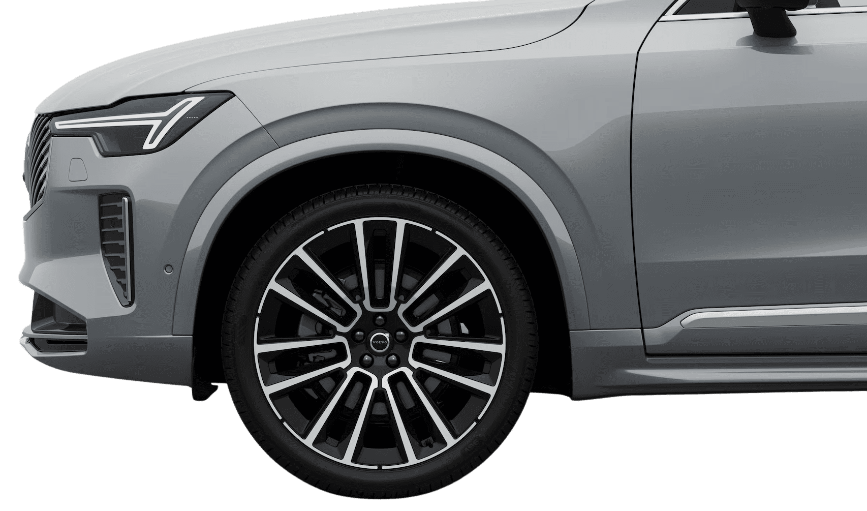 Detailansicht der Radkappe oder Felge eines Volvo XC90