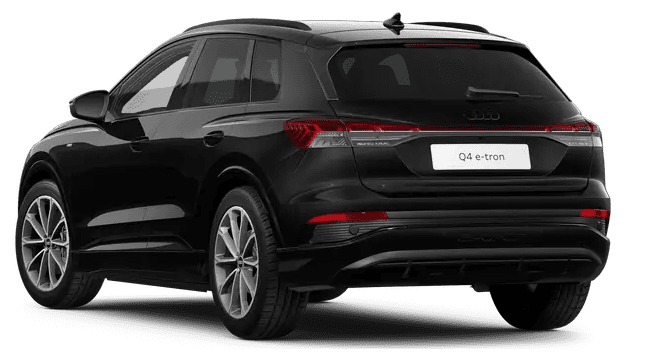 Schräge Heckansicht auf einen Audi Q4, freigestellt