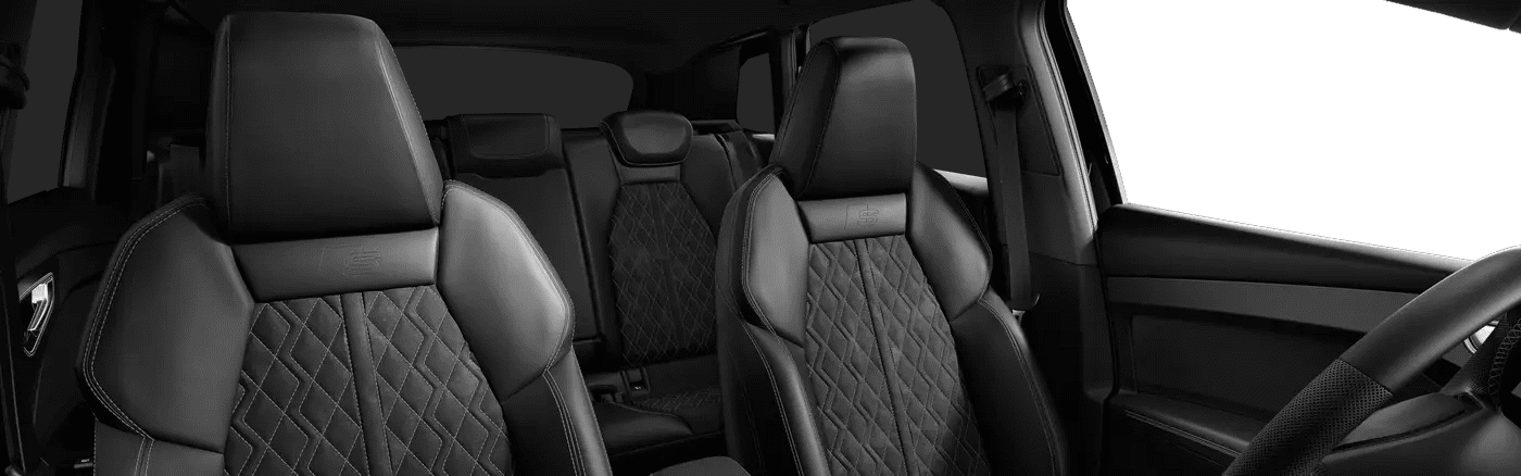 Ansicht der Frontsitze eines Audi Q4