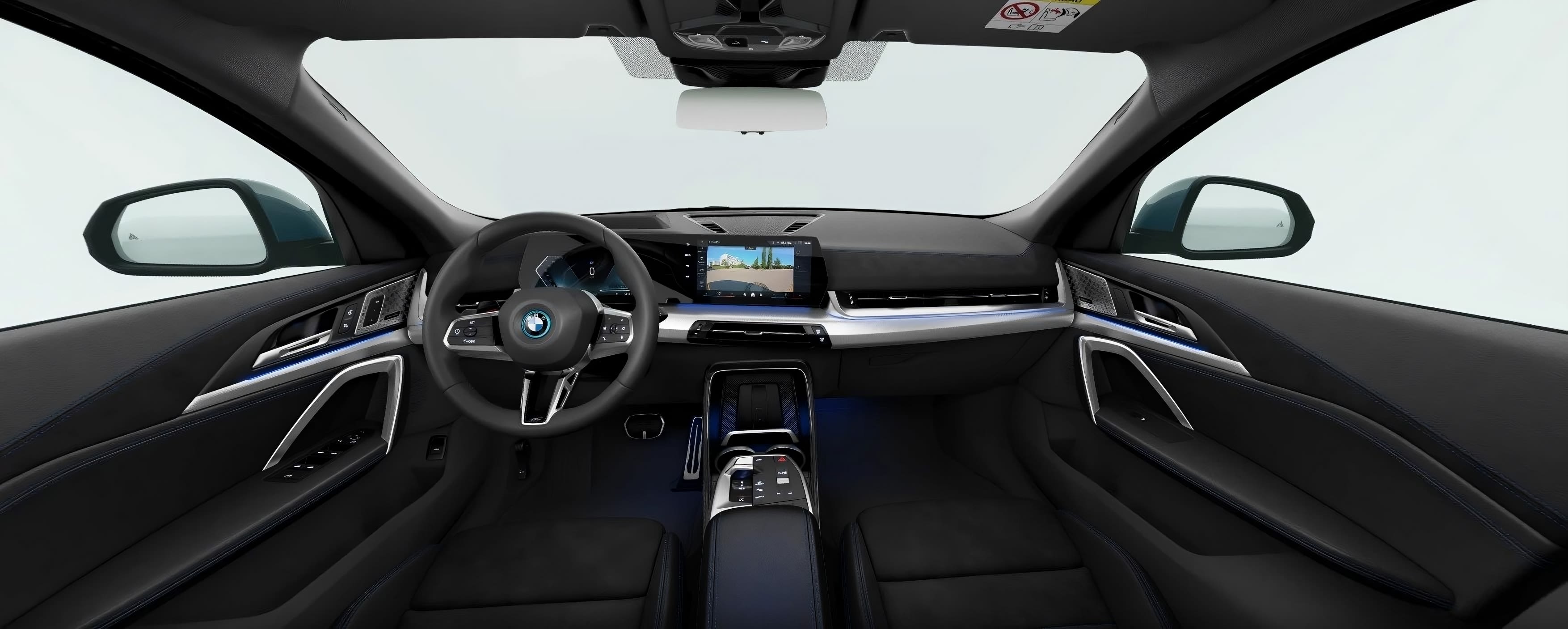 Ansicht des Armaturenbretts eines BMW ix2