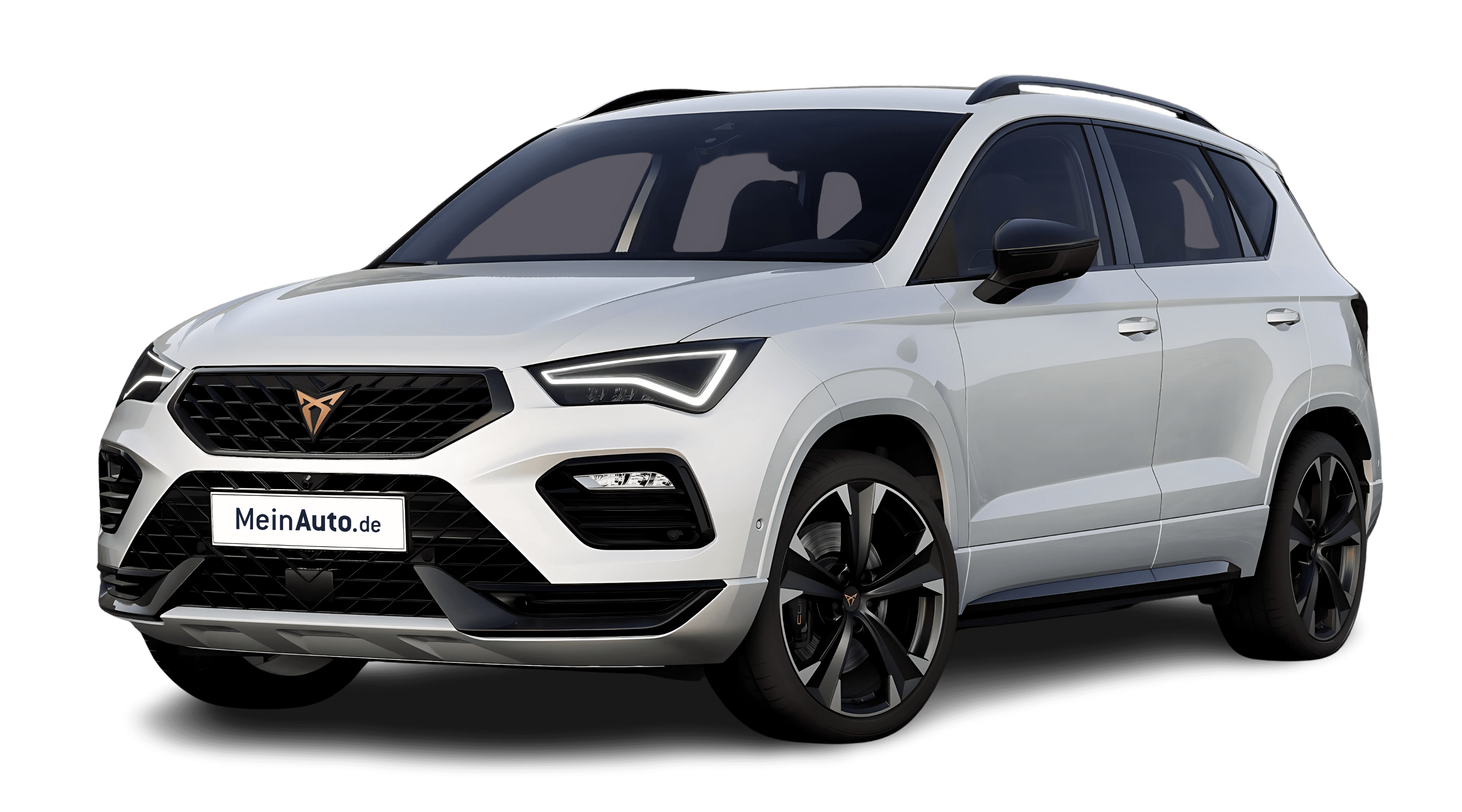 Schräge Frontansicht auf einen CUPRA Ateca, freigestellt