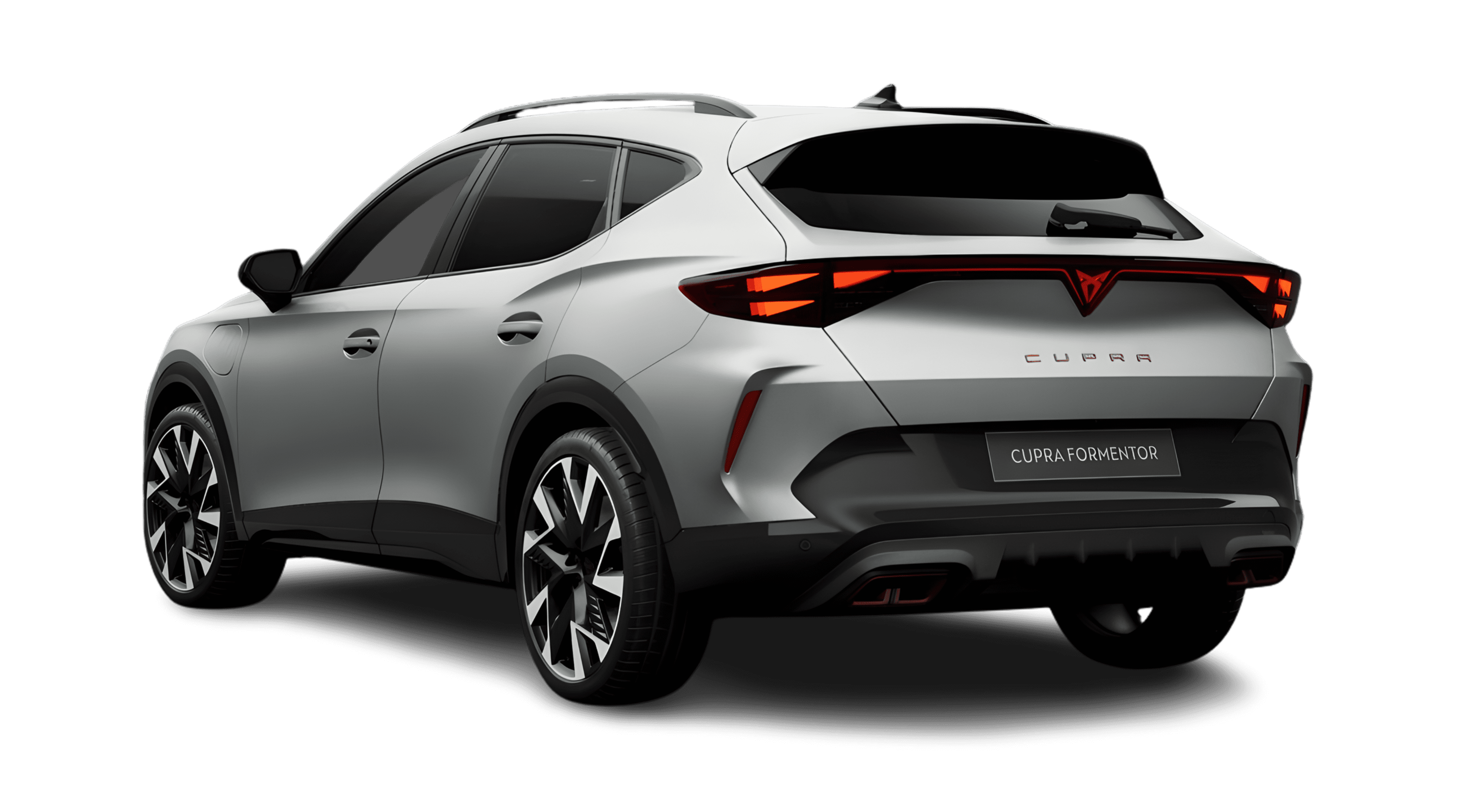 Schräge Heckansicht auf einen CUPRA Formentor, freigestellt