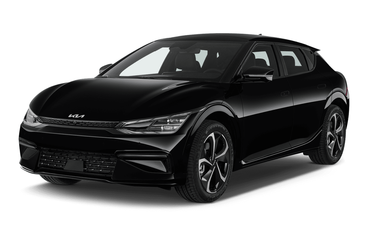 Schräge Frontansicht auf einen Kia EV6, freigestellt