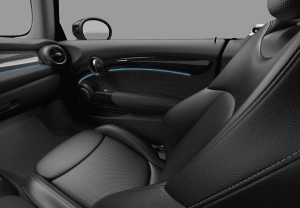 Ansicht der Frontsitze eines MINI MINI