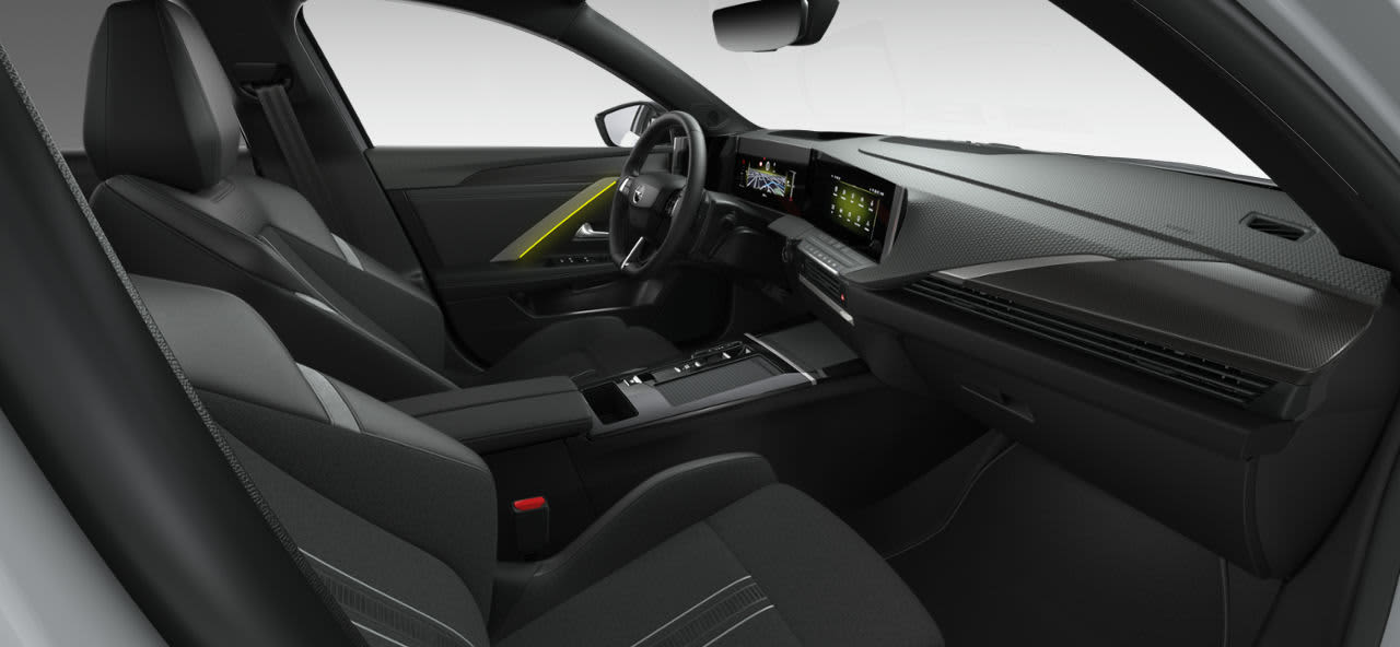 Ansicht der Frontsitze eines Opel Astra