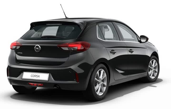 Schräge Heckansicht auf einen Opel Corsa, freigestellt