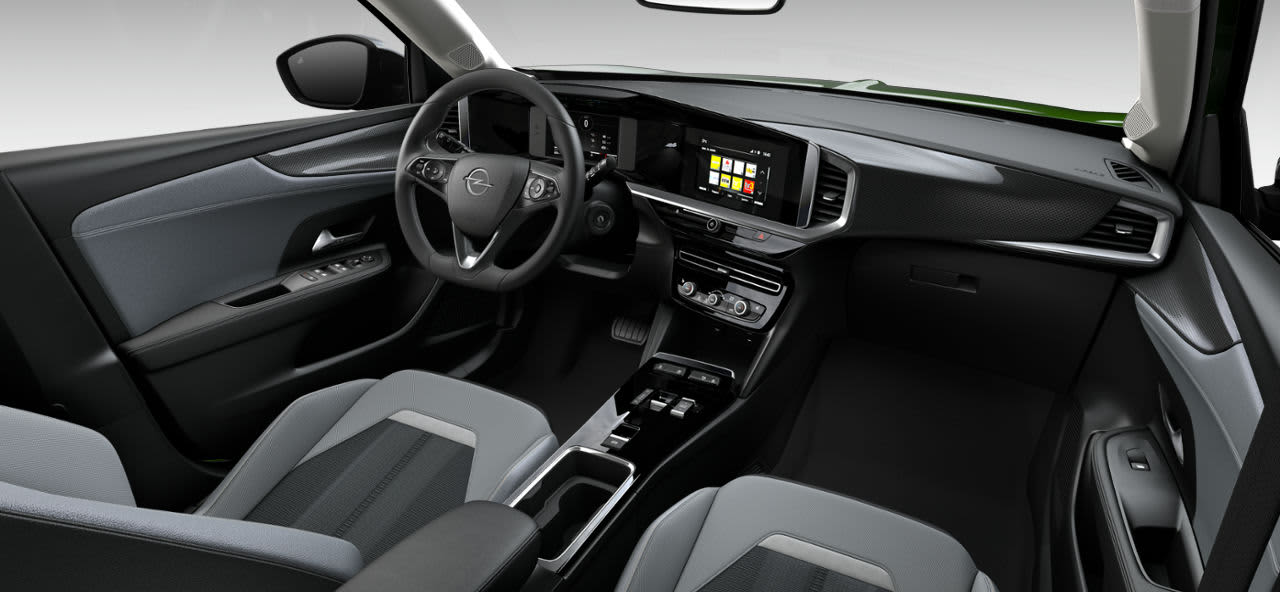 Ansicht des Armaturenbretts eines Opel Mokka