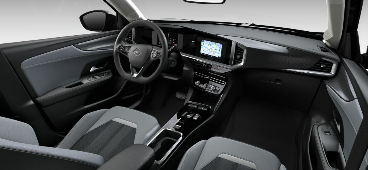 Ansicht des Armaturenbretts eines Opel Mokka