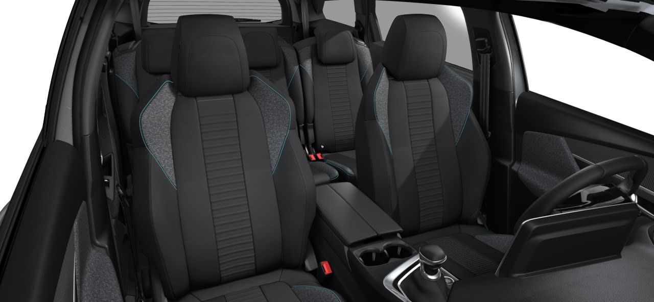 Ansicht der Frontsitze eines Peugeot 5008