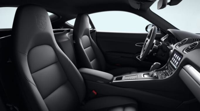 Ansicht der Frontsitze eines Porsche 718