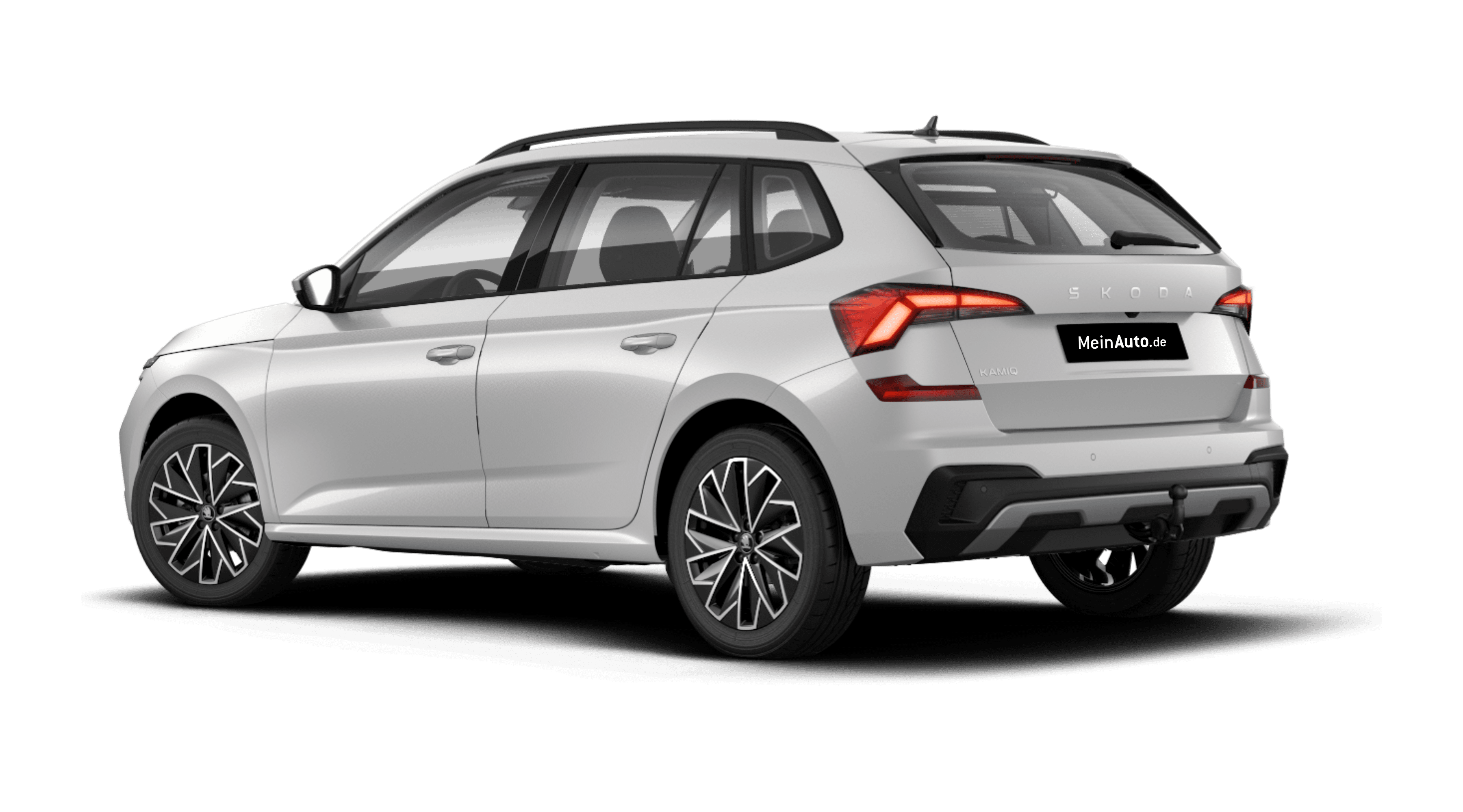 Schräge Heckansicht eines Skoda Kamiq, freigestellt
