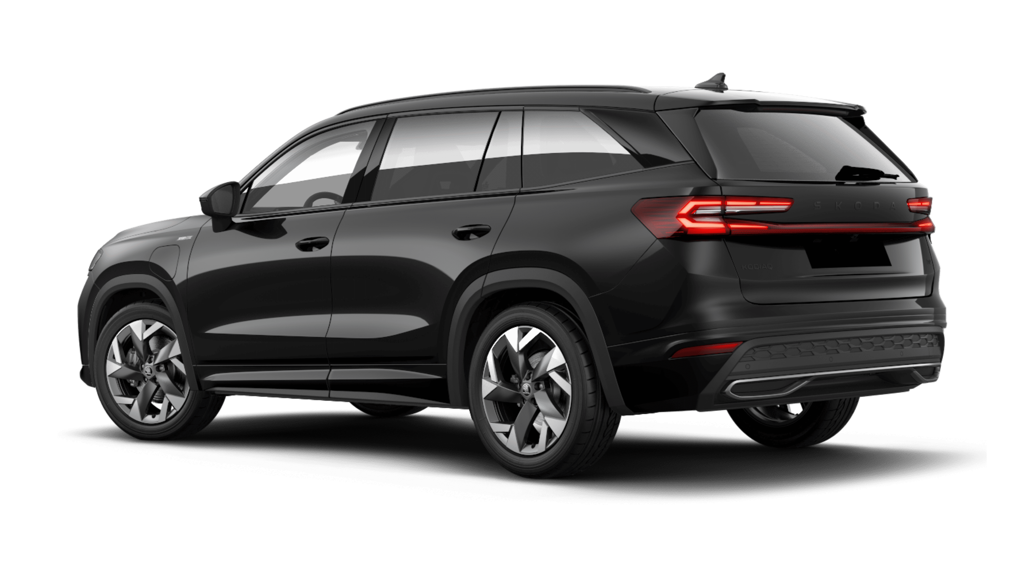 Schräge Heckansicht eines Skoda Kodiaq, freigestellt
