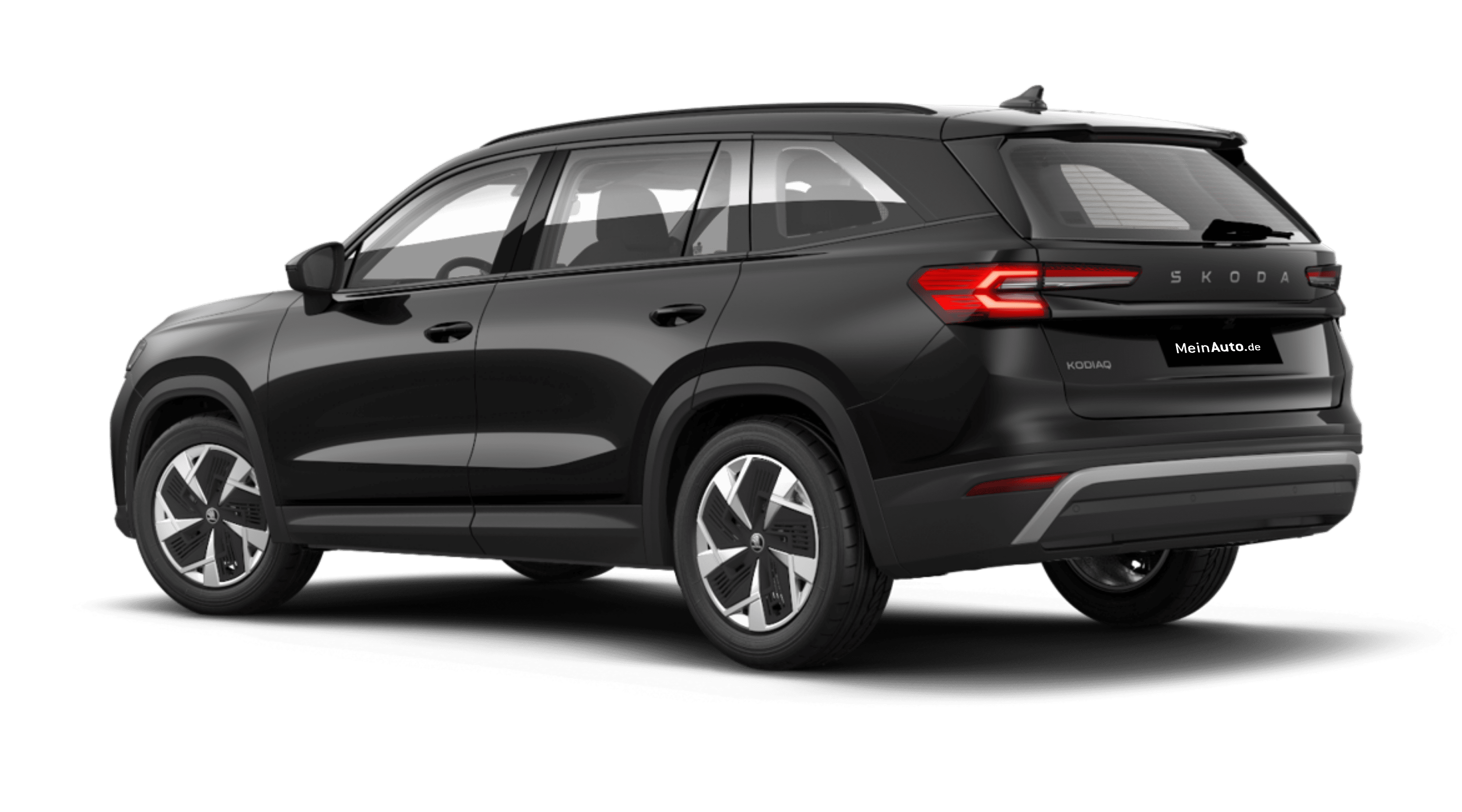 Schräge Heckansicht eines Skoda Kodiaq, freigestellt