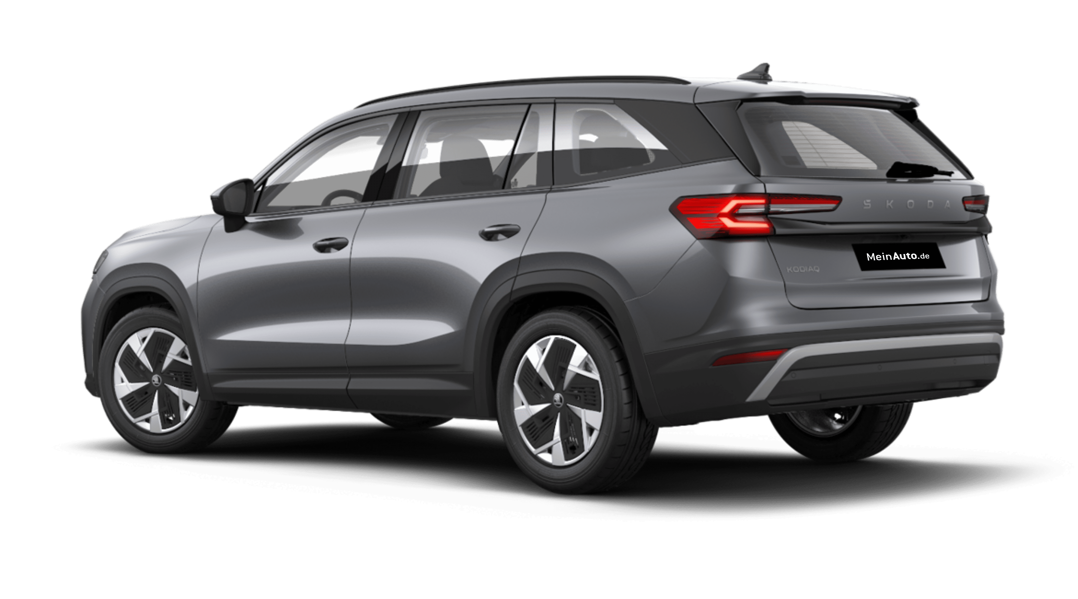 Schräge Heckansicht eines Skoda Kodiaq, freigestellt