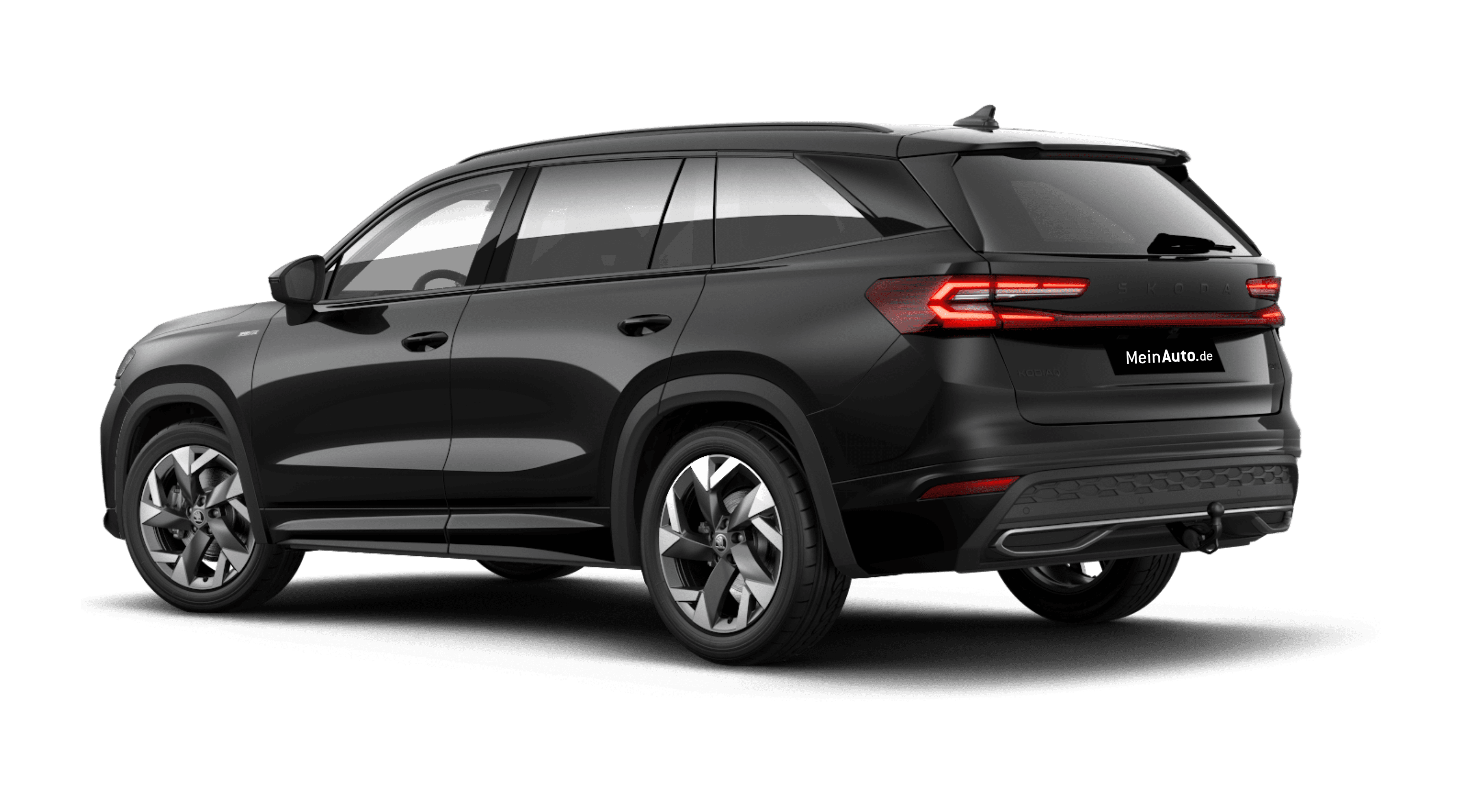 Schräge Heckansicht eines Skoda Kodiaq, freigestellt