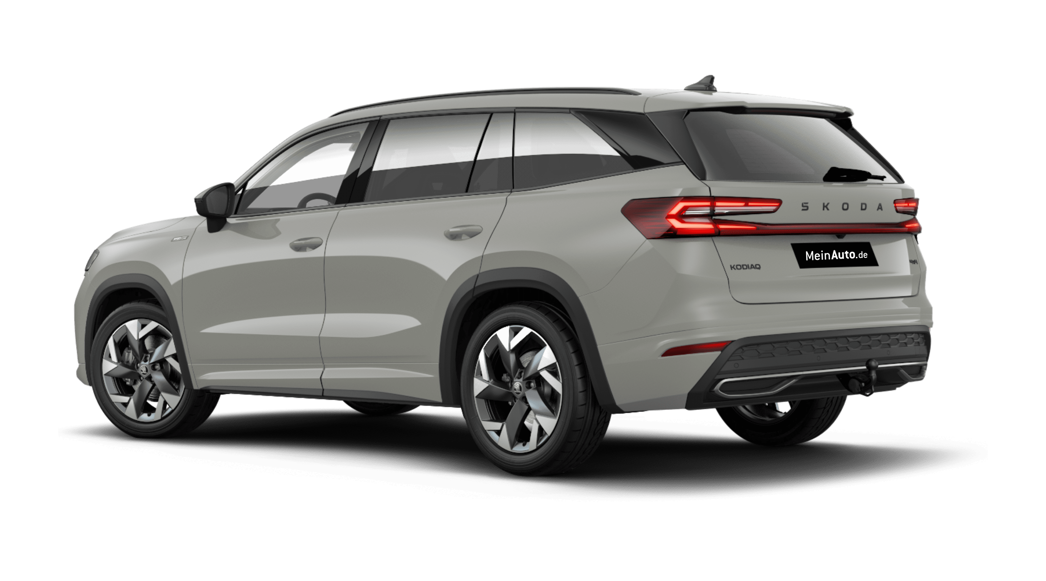 Schräge Heckansicht eines Skoda Kodiaq, freigestellt