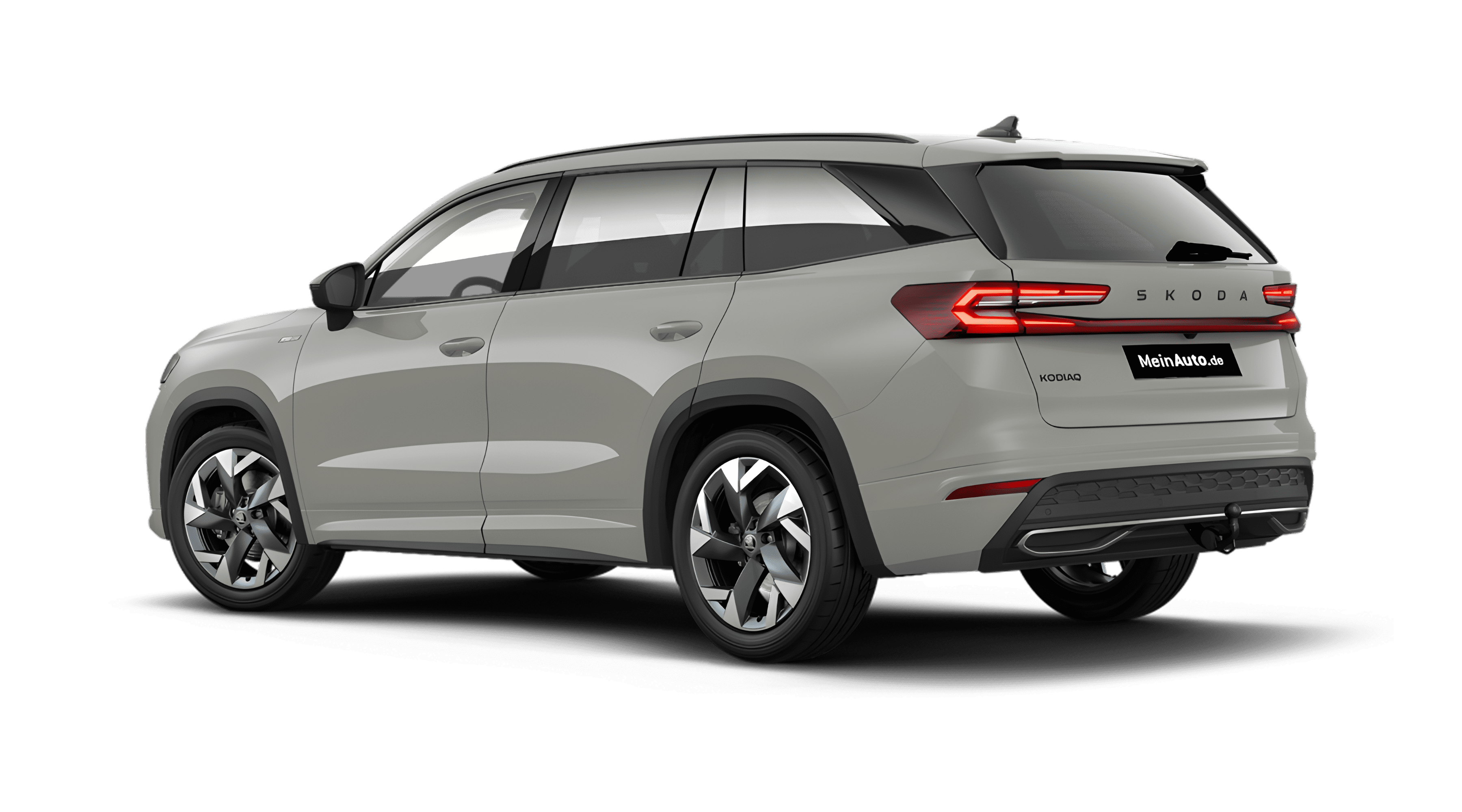 Schräge Heckansicht eines Skoda Kodiaq, freigestellt