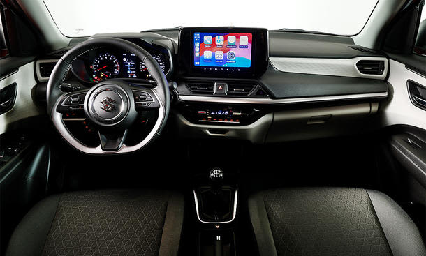 Ansicht des Armaturenbretts eines Suzuki Swift