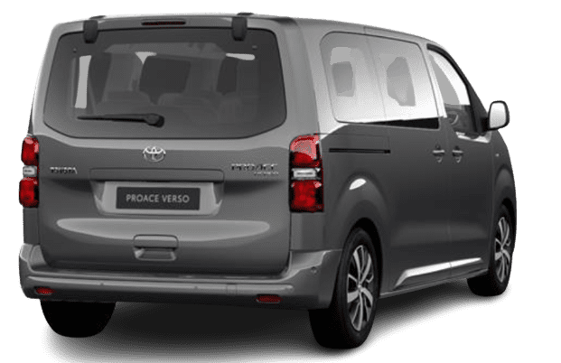 Schräge Heckansicht auf einen Toyota Proace Verso, freigestellt