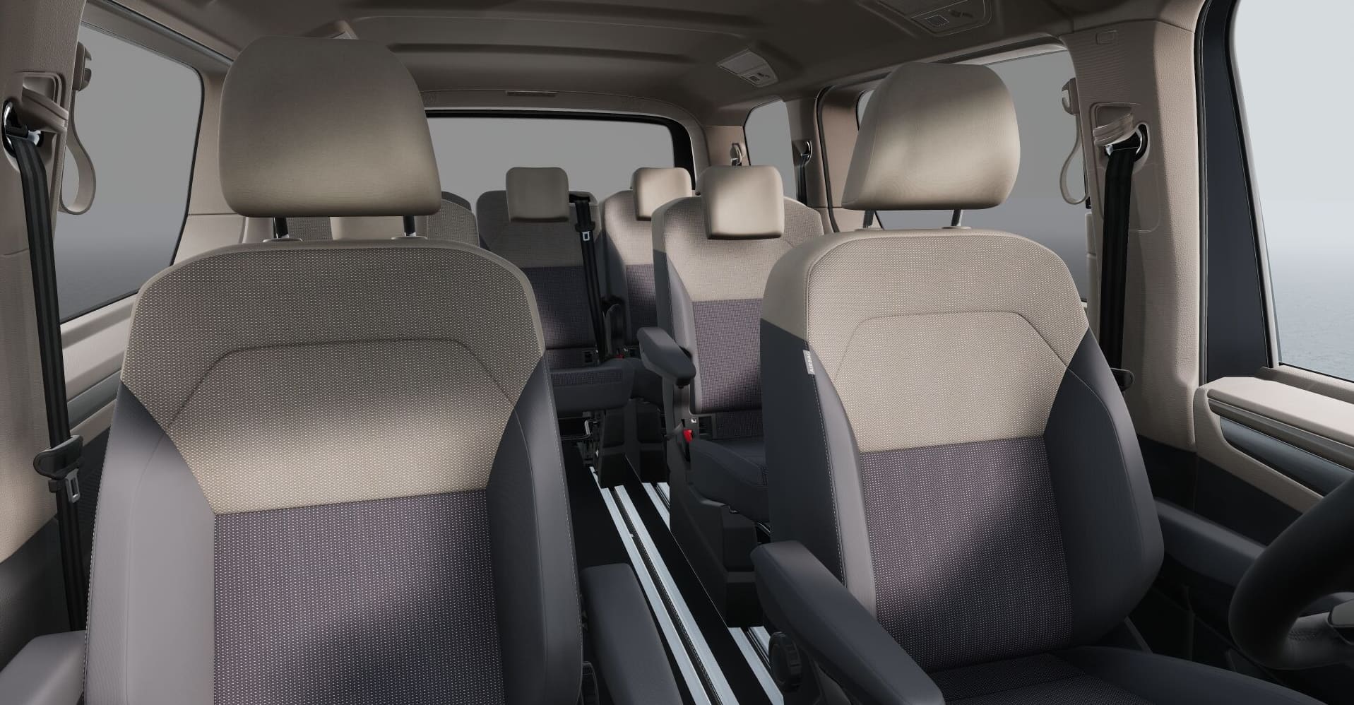 Ansicht der Frontsitze eines Volkswagen Multivan