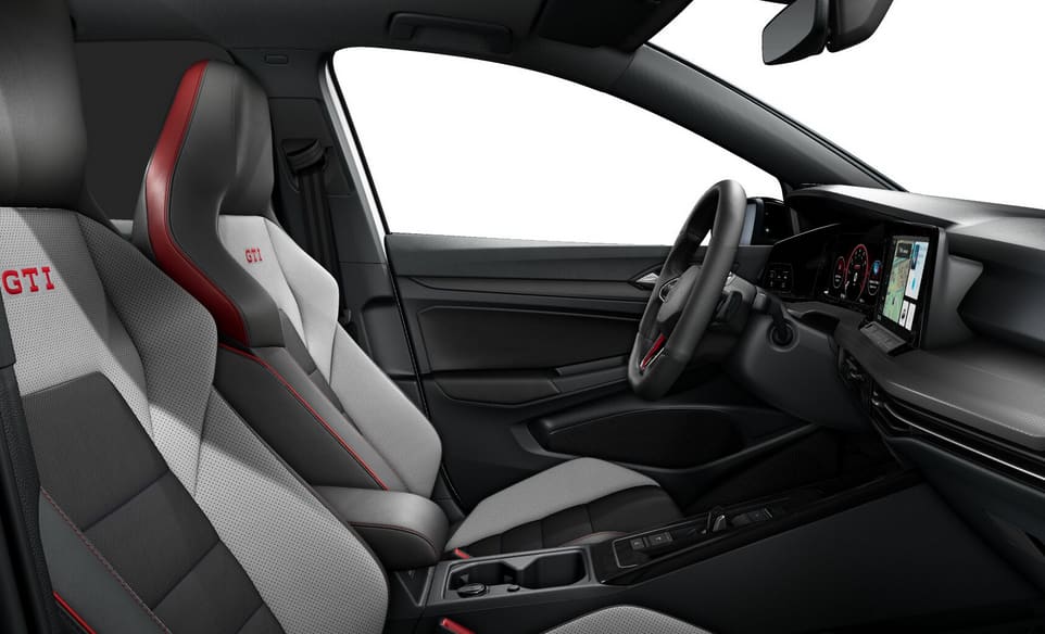 Ansicht der Frontsitze eines Volkswagen Golf