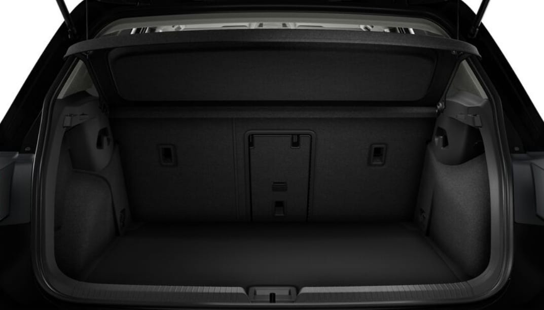 Ansicht des Kofferraums eines Volkswagen Golf