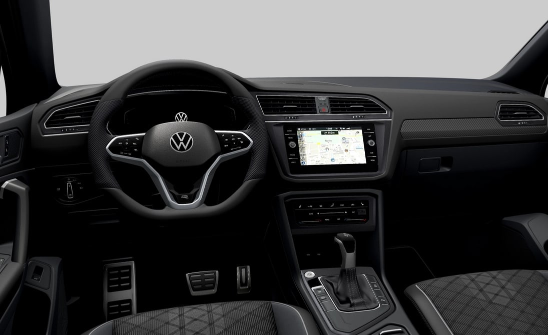 Ansicht des Armaturenbretts eines Volkswagen Tiguan