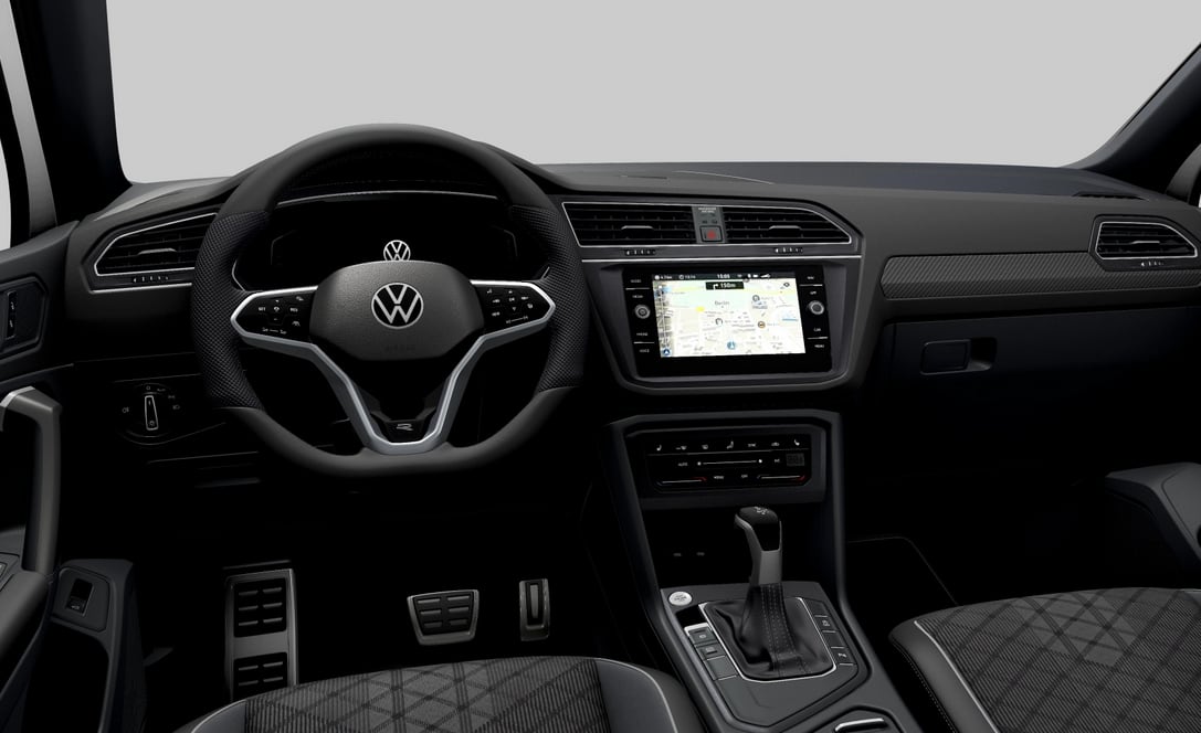 Ansicht des Armaturenbretts eines Volkswagen Tiguan