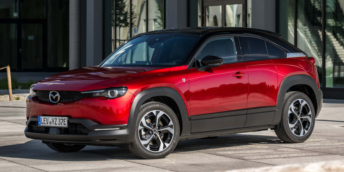 News | Alfa Romeo: Intensa-Sondermodelle mit goldenen Akzenten