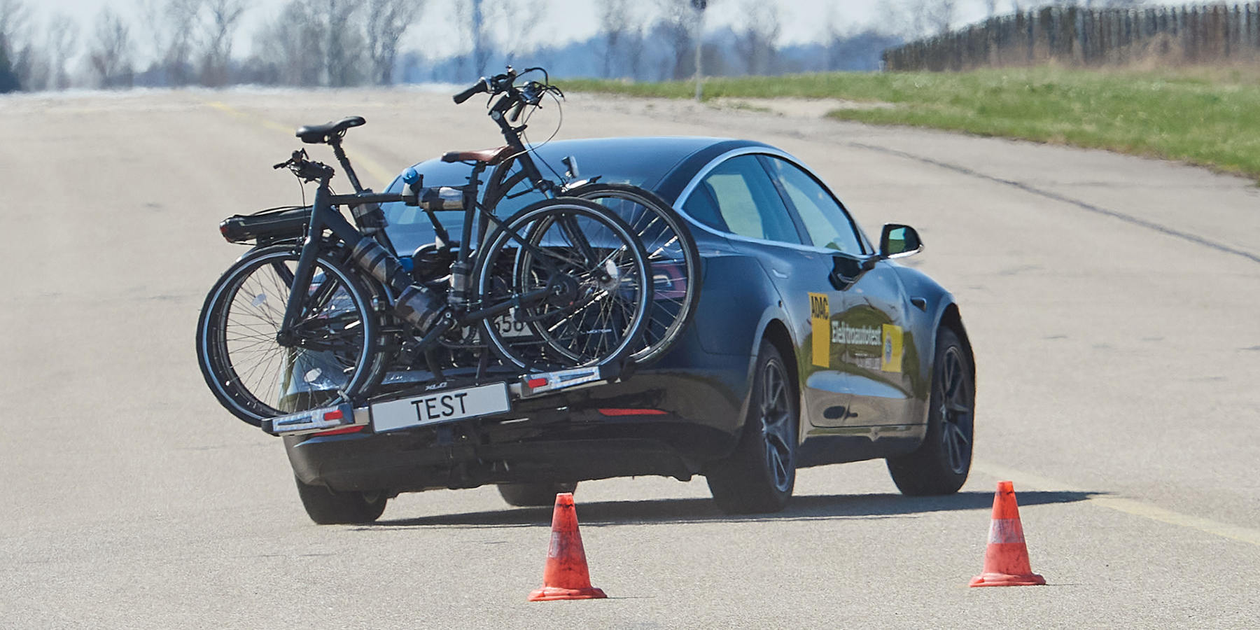 News | Fahrradträger im ADAC-Test: Einer glänzt, keiner patzt