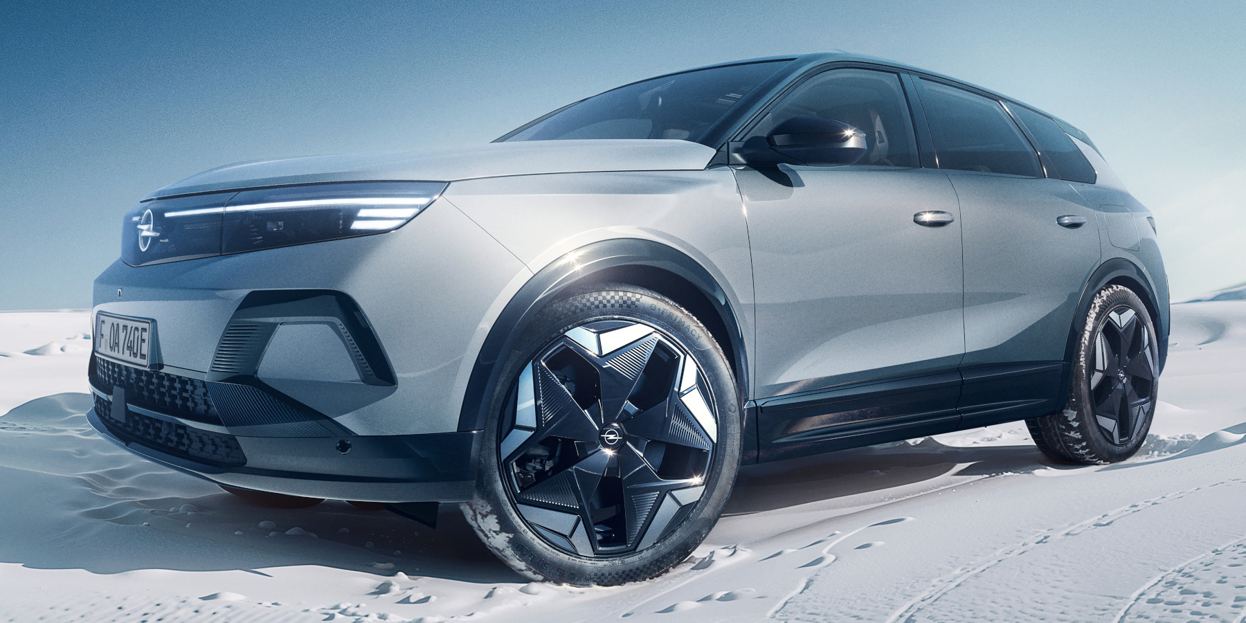 News | Opel Grandland Electric AWD: Allradpremiere unter Strom