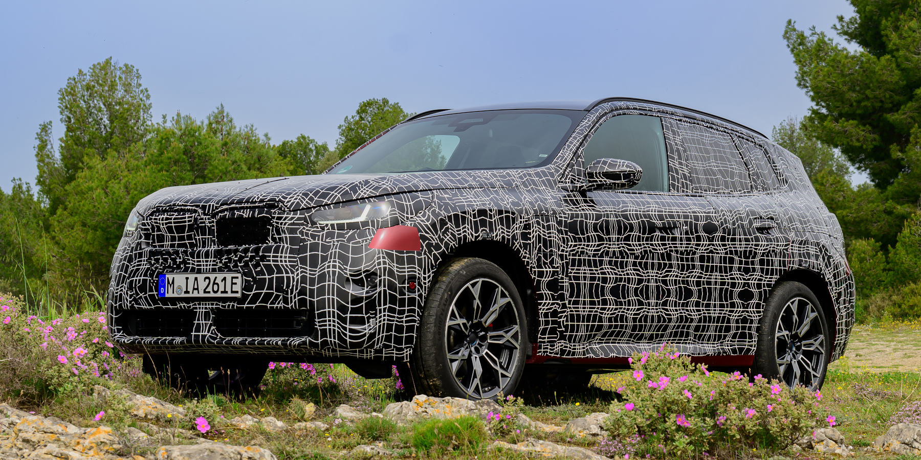 News | BMW: Greift G74 die G-Klasse an?